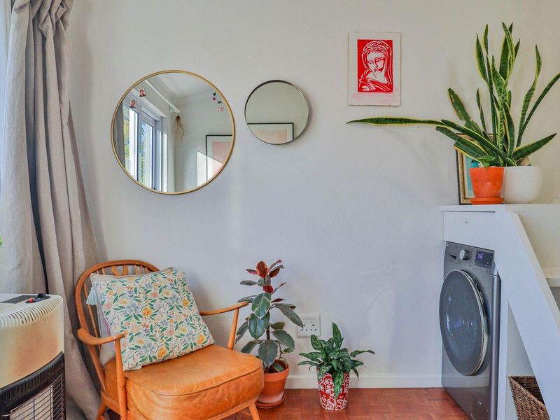 Charming Studio Apartment in Secure Plumberry Square – Plumstead, Cape Town - Photo 10