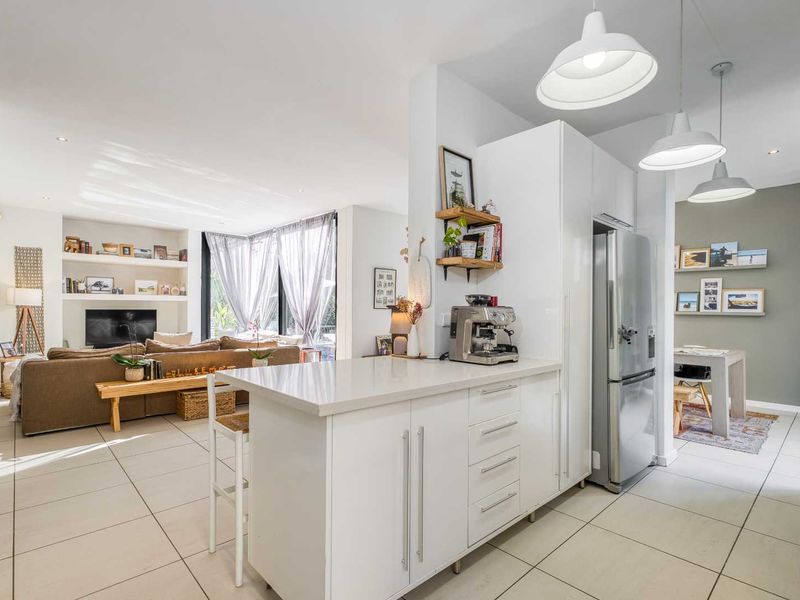 MODERN 3 BEDROOM HOUSE FOR SALE IN NORTH RIDING - Photo 9