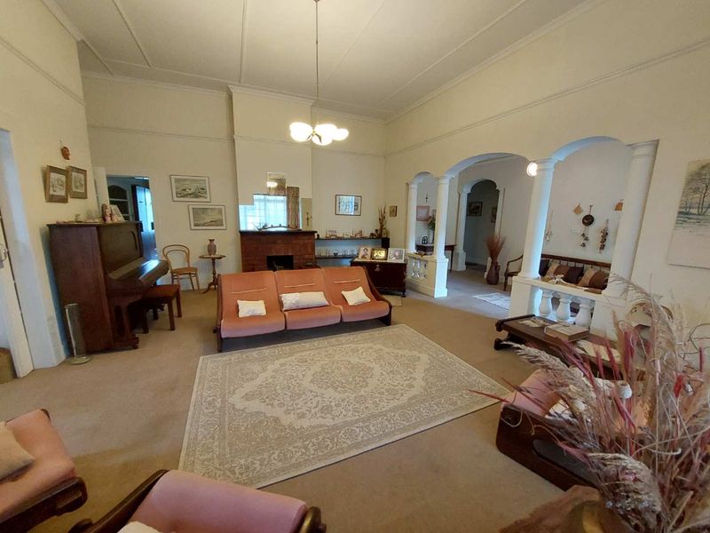 Charming Cape Dutch Family Home with Timeless Character - Photo 7