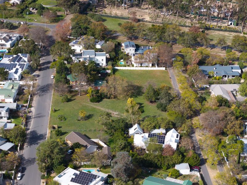 Discover a Rare Property Opportunity in Franschhoek - Photo 2