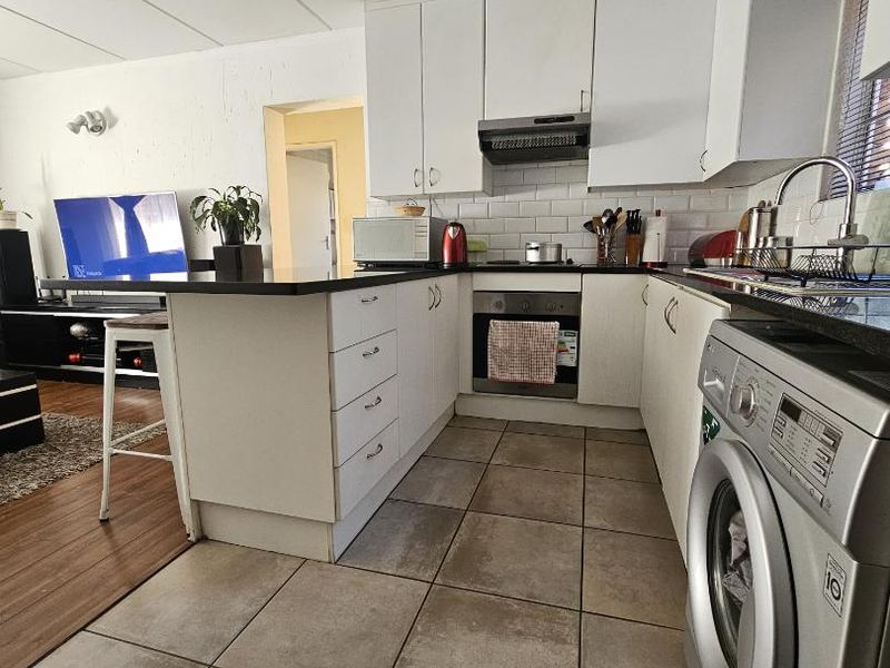 2 Bedrooms available to rent in Terenure - Photo 5