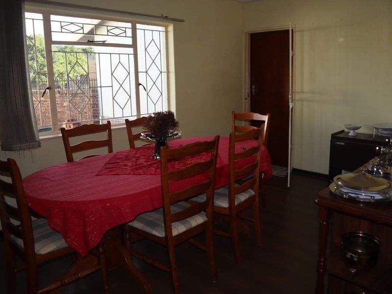 Your Perfect Family Haven: 4 Beds, Ample Space - Photo 4