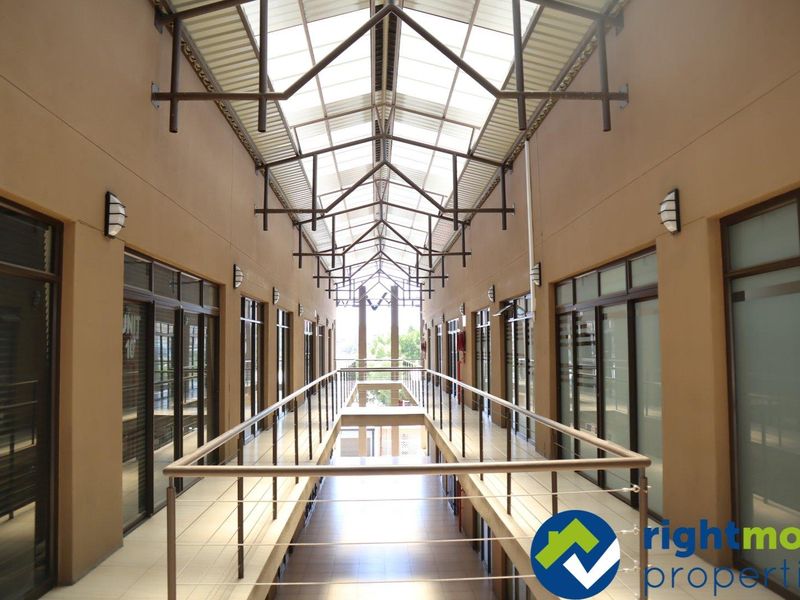 Office for sale - Photo 2