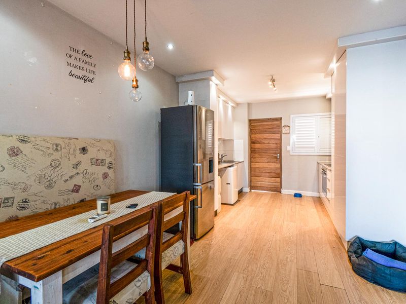 Ground floor modern unit - Photo 9