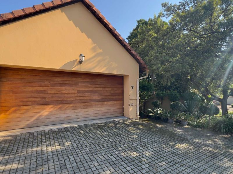 Full title townhouse - Photo 3