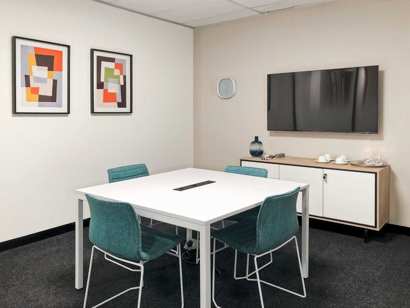 Discover many ways to work your way in Regus Links Office Park - Photo 5