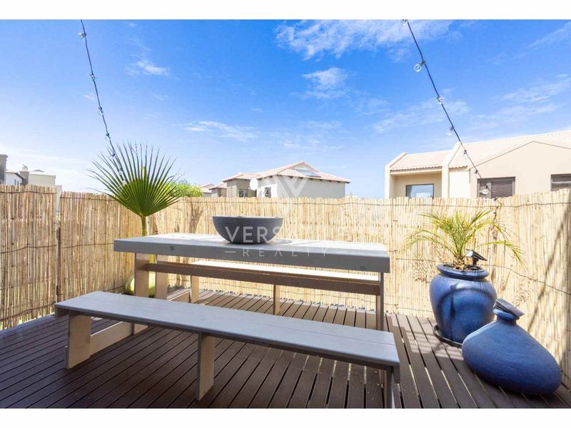 Townhouse For Sale. - Photo 10