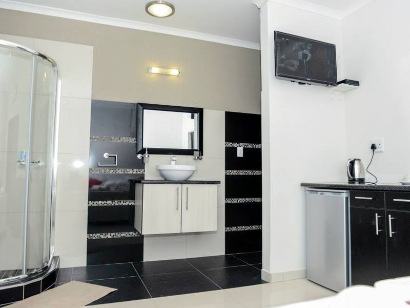 Don't spend N$ 6.5mil on a house - Photo 8