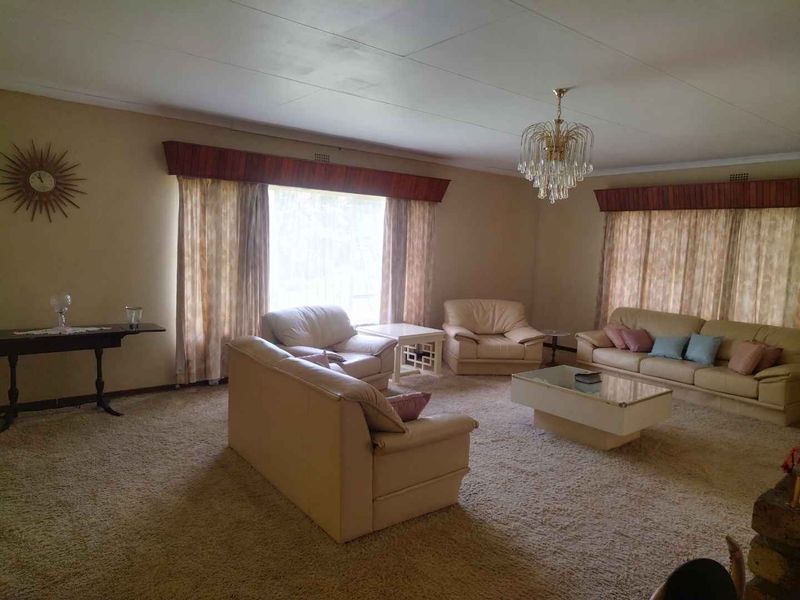 Farm with 6 properties for sale in Centurion - Photo 8