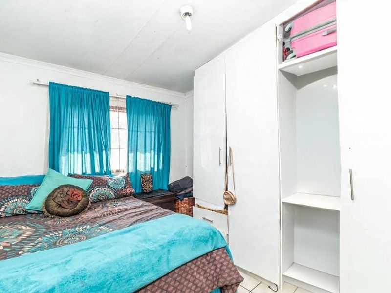 3 Bedroom House for Sale in Cosmo City - Photo 10