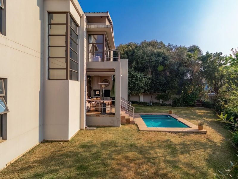 Luxury Meets Comfort: Stunning Estate in Eye of Africa!" - Photo 6