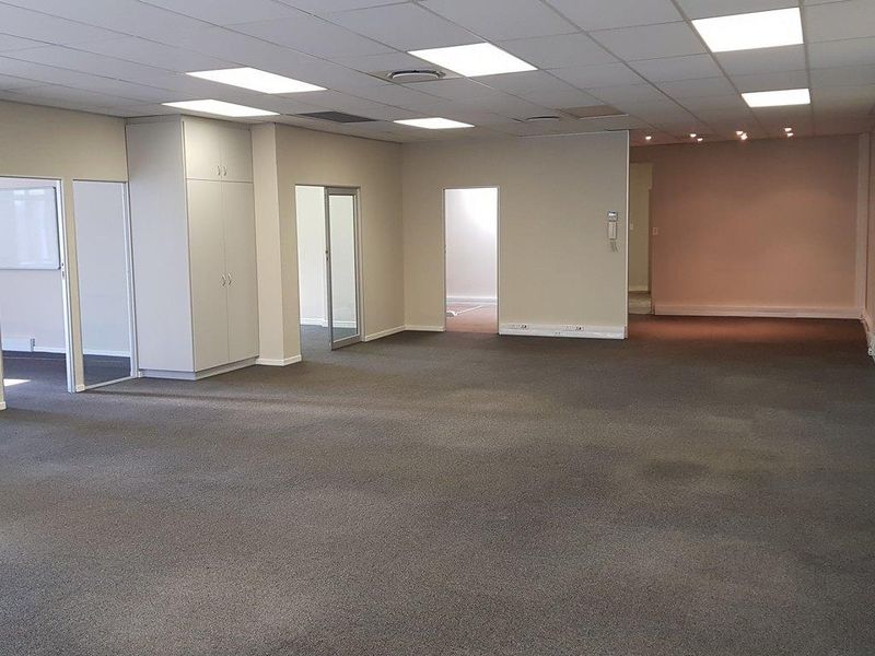 Neat Offices in Westlake Business Park - Photo 1