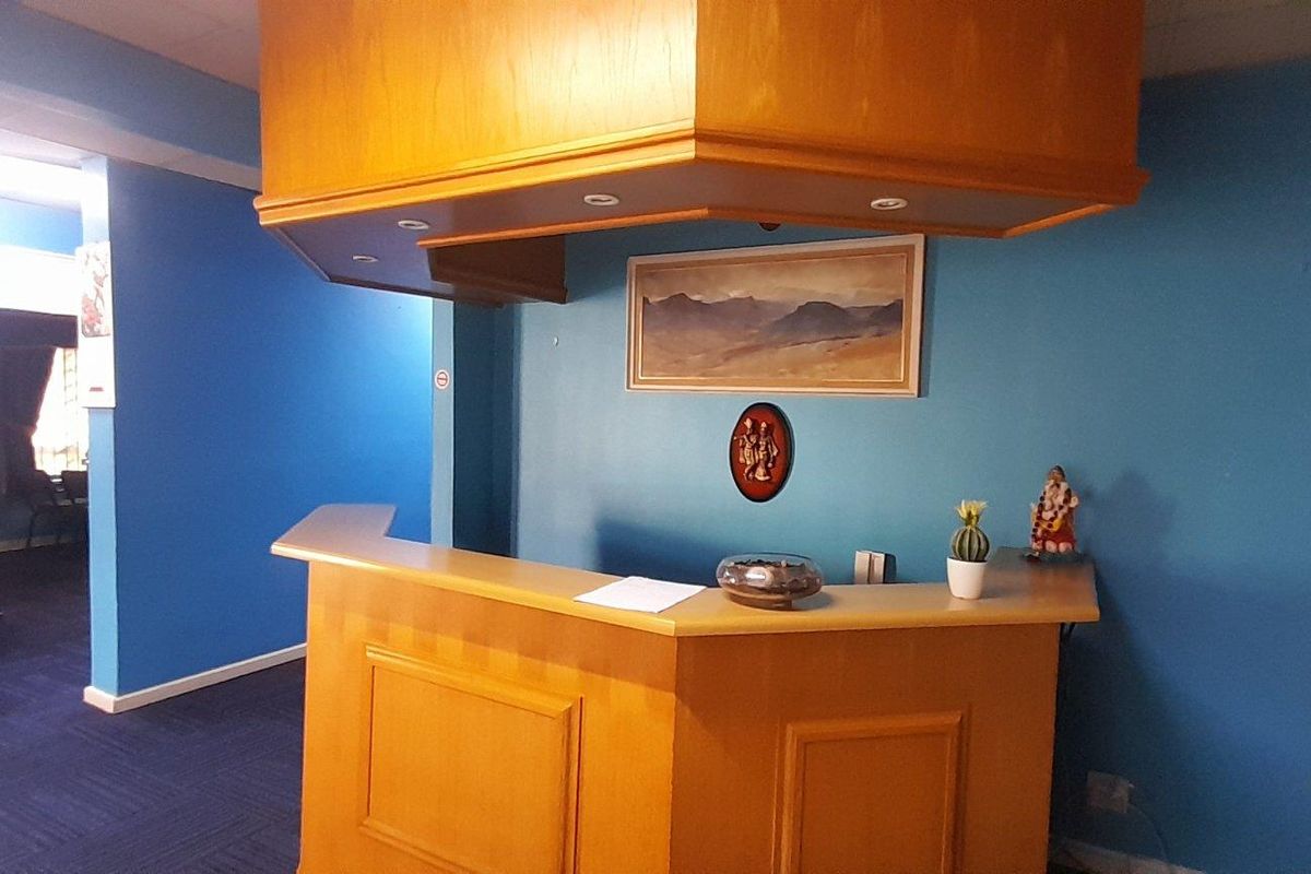 Your Dream Office in Windermere: Spacious & Secure! - Photo 4