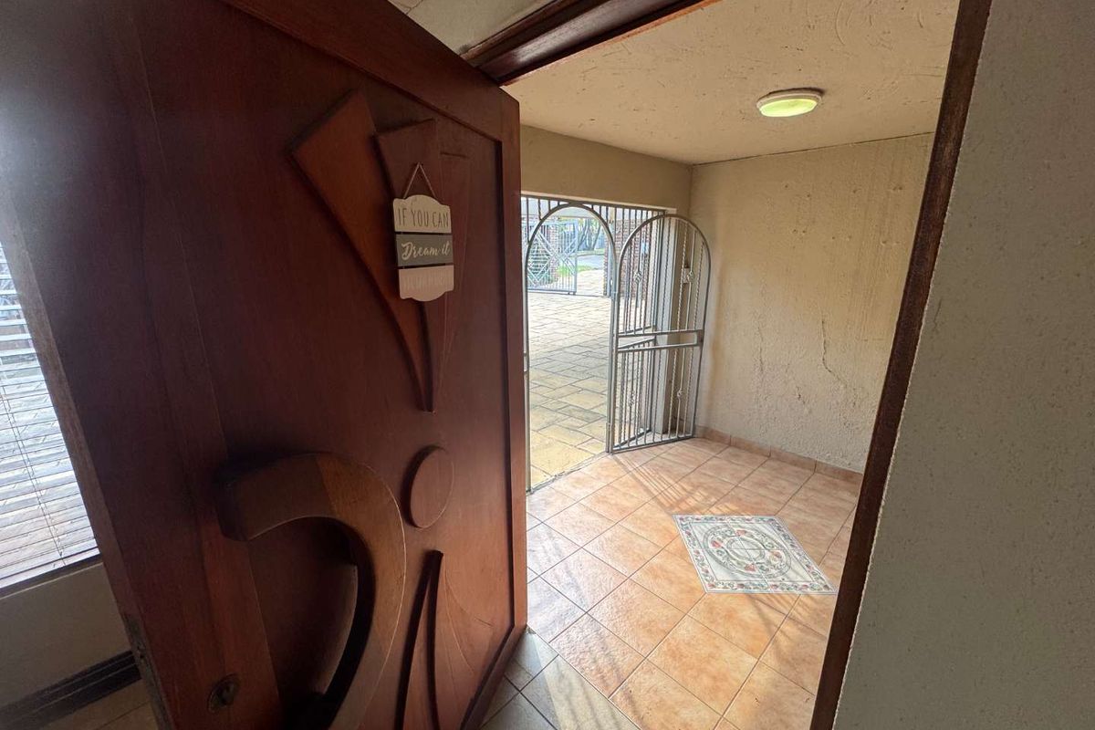 Family home for sale in Brackendowns - Photo 4
