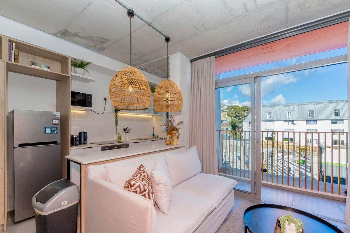 Airbnb Winner or the Ultimate Lock-up-and-Go in 'Six On N' - Photo 5