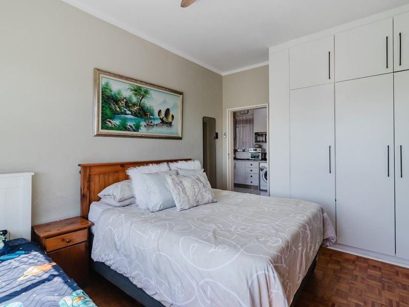 LOVELY LAS PALMAS - RICHMOND HILL - Photo 10