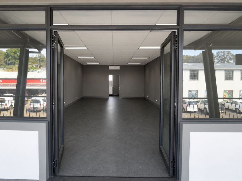 72 sqm Commercial Space to Let – Hilton - Photo 2