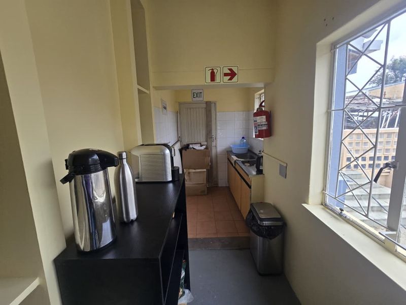 Prime Office Property for Sale - Windhoek Central - Photo 6
