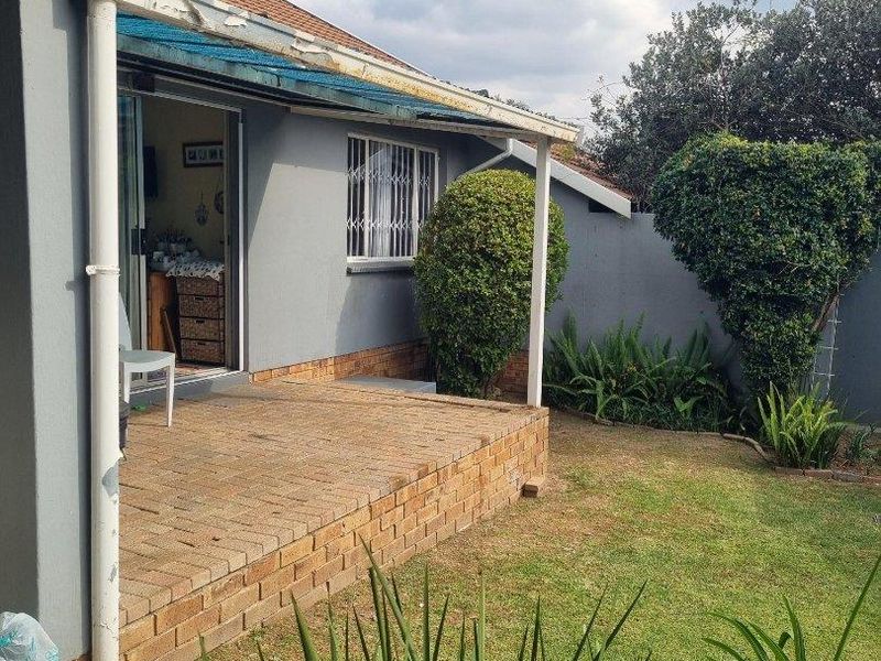 Lovely Townhouse for Sale in Sonneglans Randburg - Photo 7