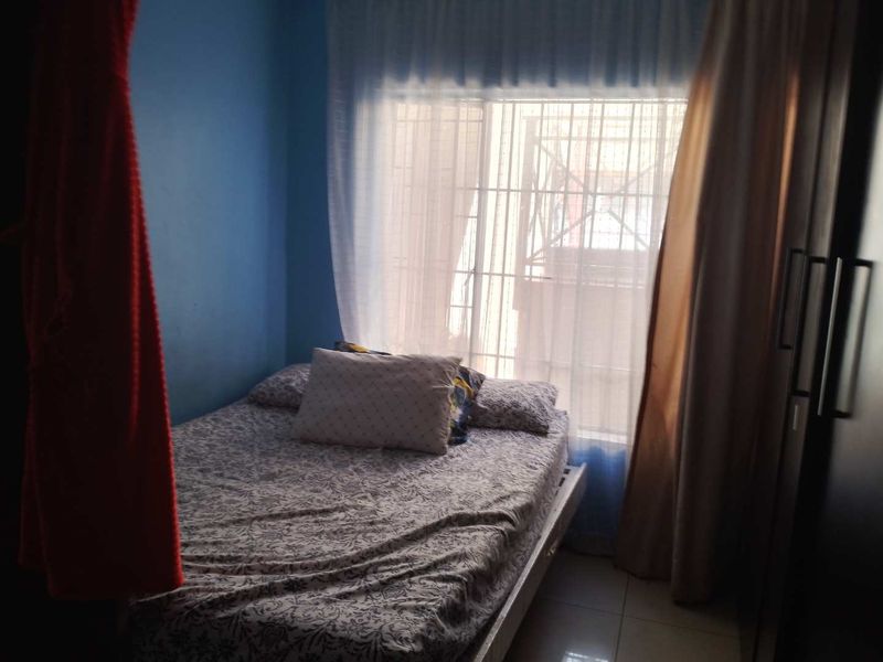 Family-Friendly - Photo 7