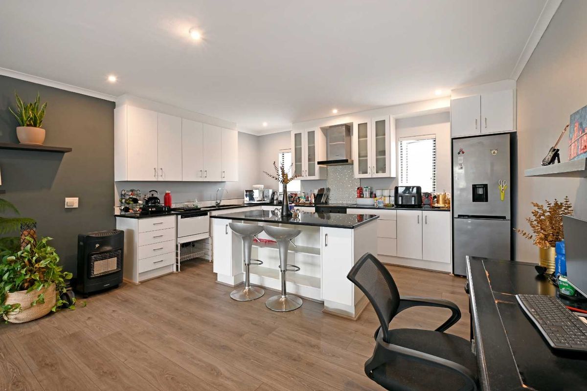 3 bed triplex with views in West Beach - Photo 3