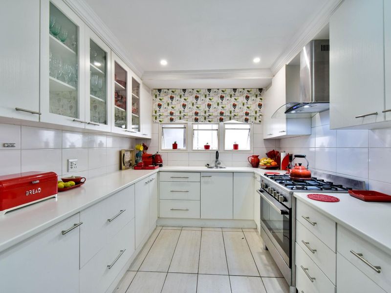 FULL TITLE IN 24/7 SECURE  ESTATE - Photo 7