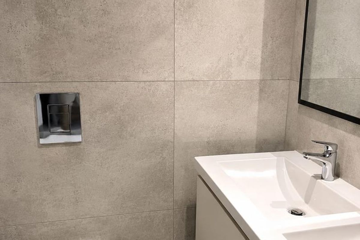 Modern 2 Bedroom/2 Bathroom to Let - Photo 2