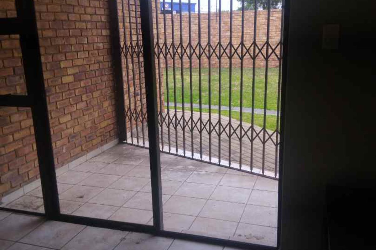 Lovely ground floor unit up for grabs. - Photo 5