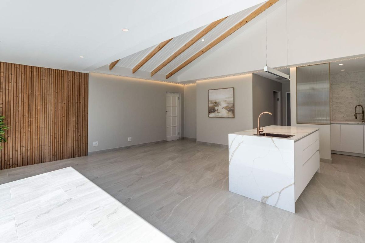 3 Bedroom Home - Single level in MILKWOOD PLACE gated complex - Photo 5