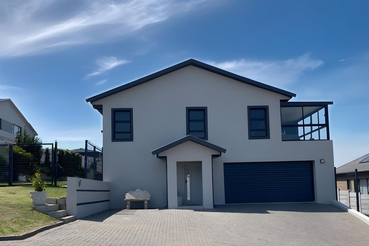 December Holiday Getaway in Mossel Bay, Island View - Sleeps 7 - Min 4 night stay - Photo 3