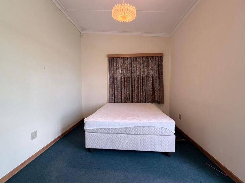 3 Bedroom House For Sale in Luxury Hill - Photo 6