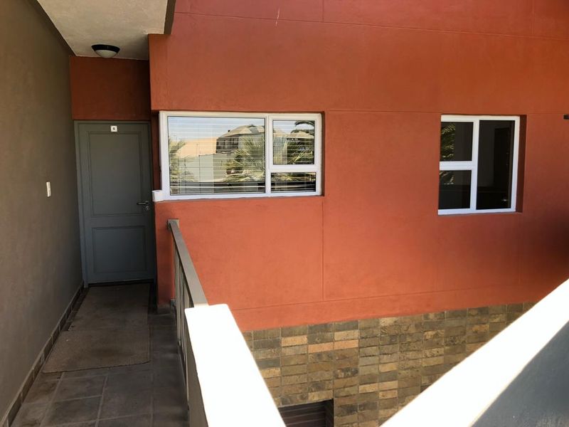 For Sale – Stylish 3-Bedroom Apartment in Dolphin View, Langstrand - Photo 4