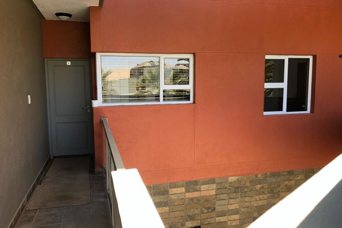 For Sale – Stylish 3-Bedroom Apartment in Dolphin View, Langstrand - Photo 4