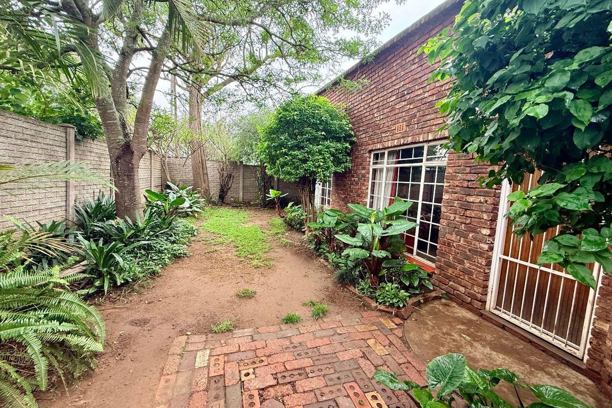 3 bedroom townhouse for sale in vryheid - Photo 2