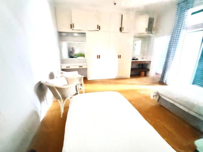 Fully Furnished 7-Bedroom Coastal Home – Luxury Living with Ocean Views - Photo 10