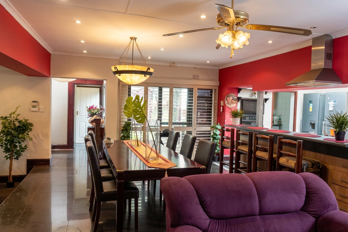 Charming Three Bedroom Family Home - Photo 5