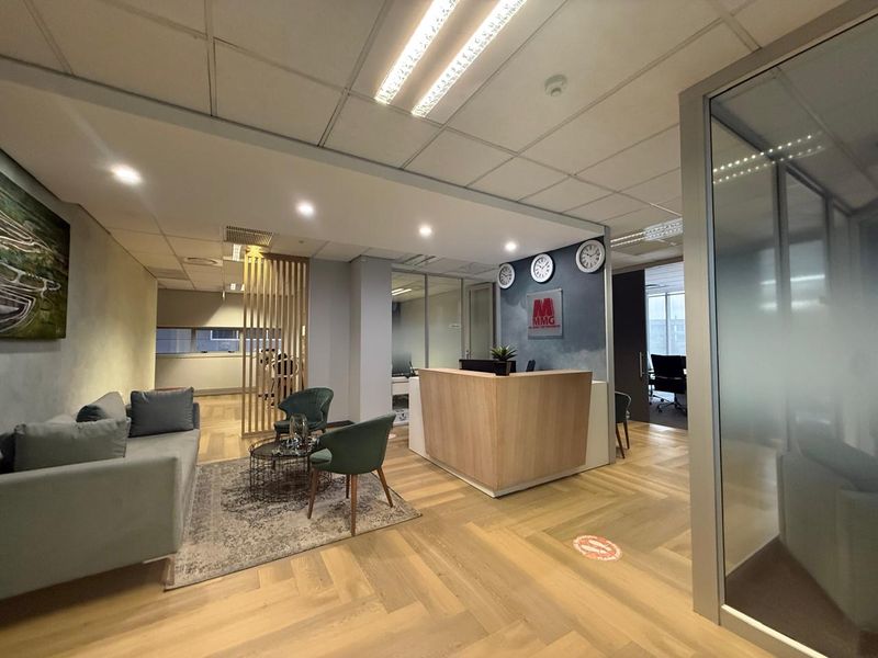 Oxford Corner Rosebank presents an exceptional 2nd floor office space of 475m2 - Photo 4