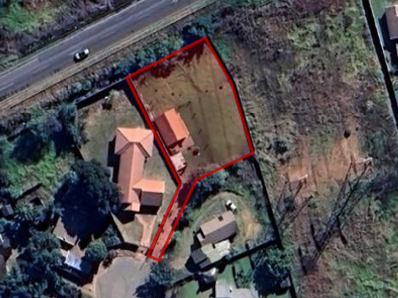 **1179m2 Stand with Approved Plans for a 3-Bedroom Home** - Photo 2