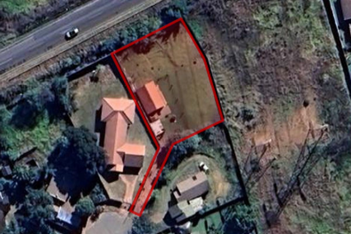 **1179m2 Stand with Approved Plans for a 3-Bedroom Home** - Photo 2