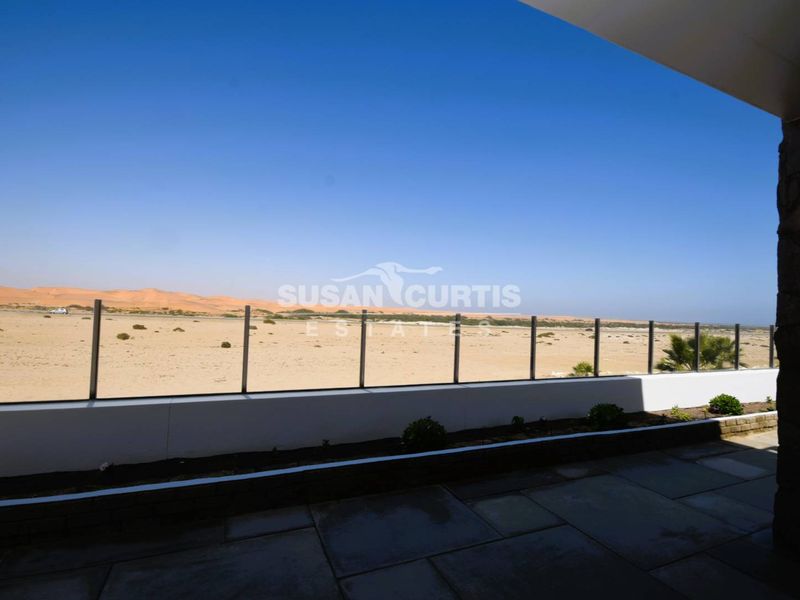 ARCHITECTURALLY DESIGNED double storey MANSION READY FOR BNB WITH HEAVENLY VIEWS! - Photo 9