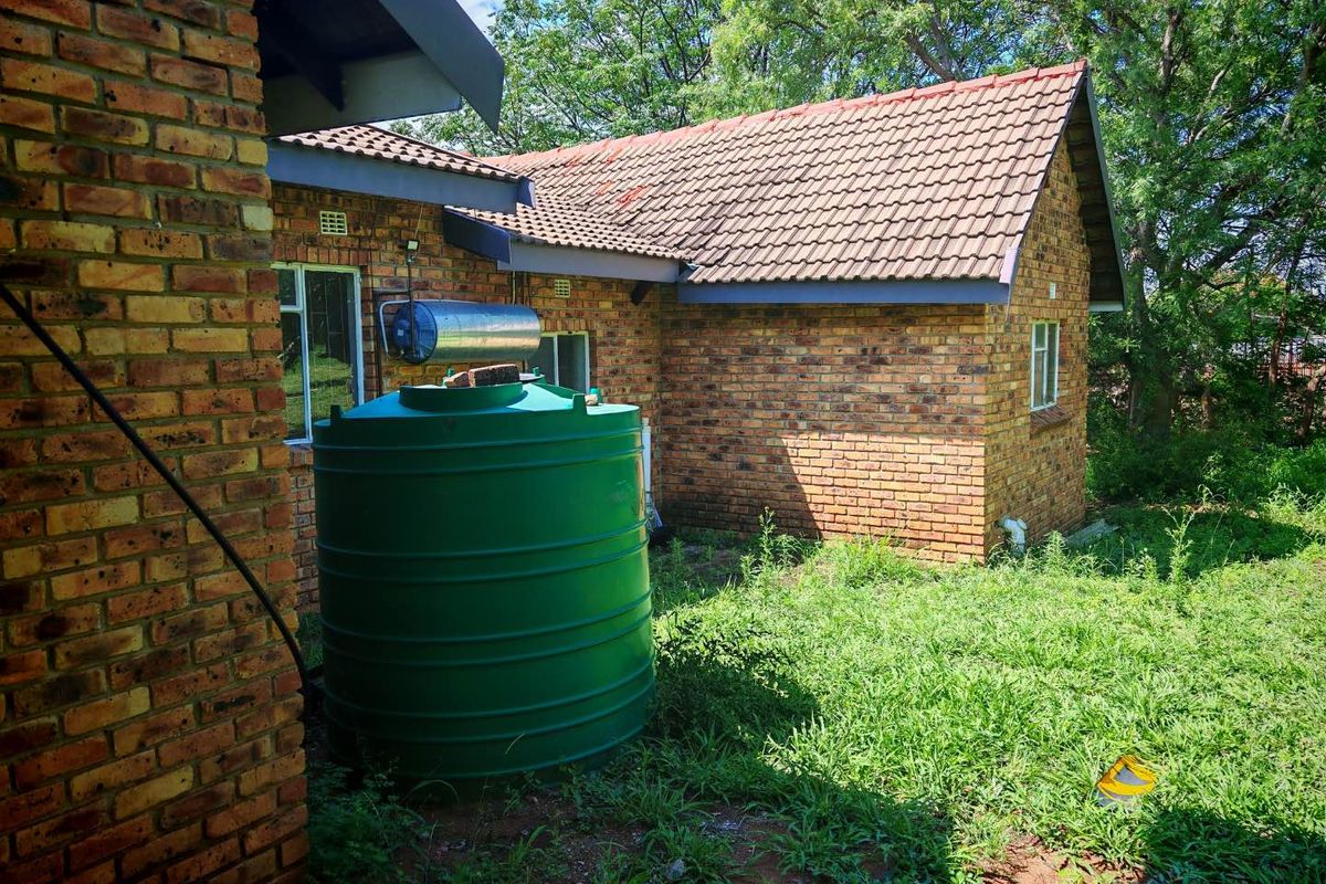 Dual Home Property For Sale With Workshop - Photo 3