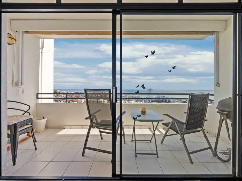 Nature & Ocean Views: Your Dream Apartment Awaits in the sought after Bahia, Fresnaye - Photo 6