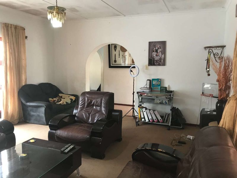 Large family home in Haven Hills - Photo 9