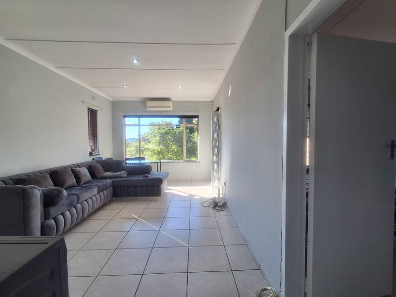 Charming 1-bedroom apartment in Windsor West - Photo 8