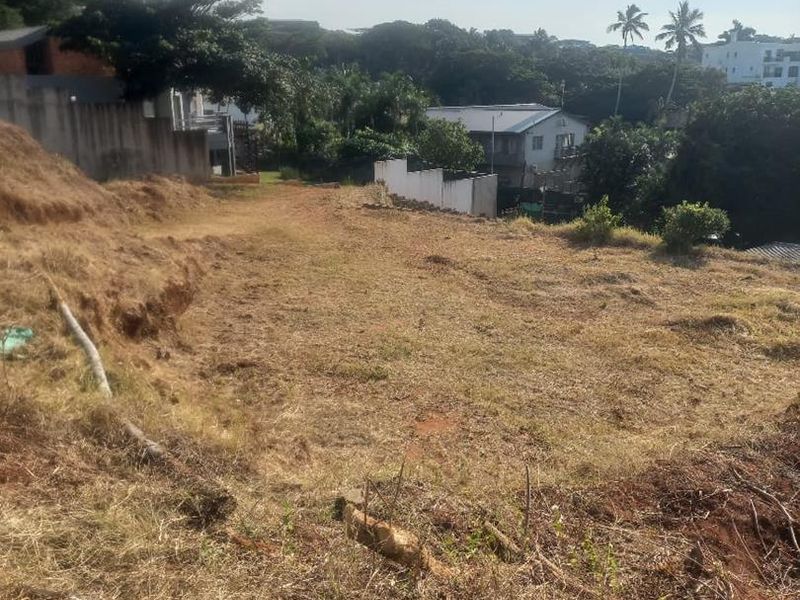 2205m2 Prime Coastal Land for Sale in Salt Rock - Photo 3