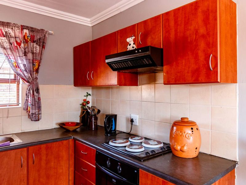 Charming 2 bedroom apartment - Photo 4