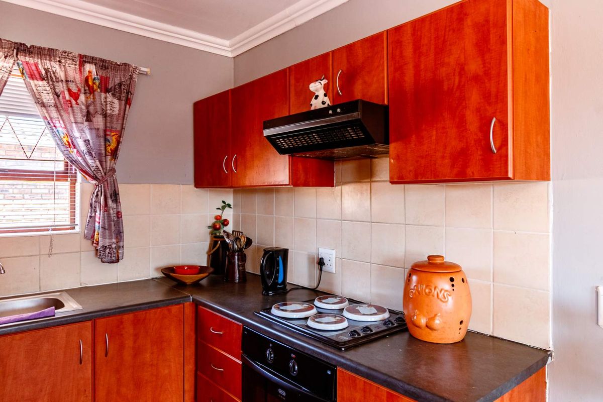 Charming 2 bedroom apartment - Photo 4