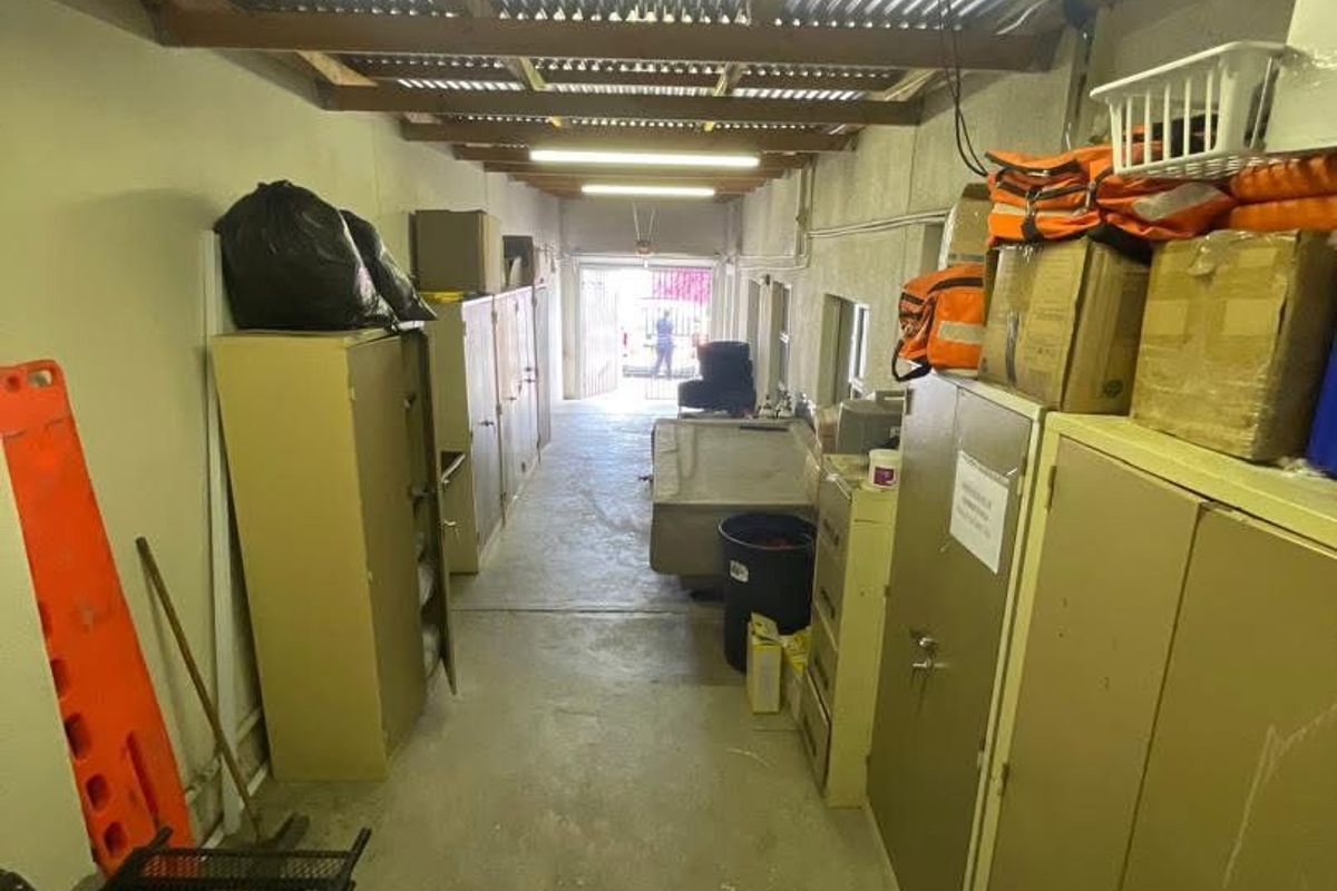 Office Building in Windhoek West - Photo 3