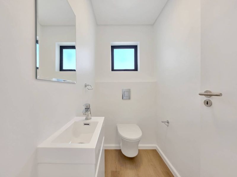 Brand New 3 Bedroom Townhouse - Photo 7