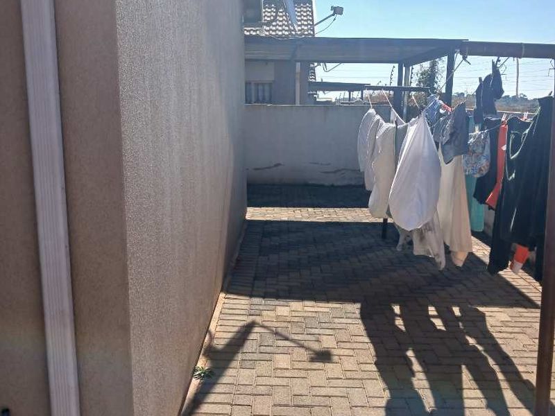 Move-inn ready - Photo 5